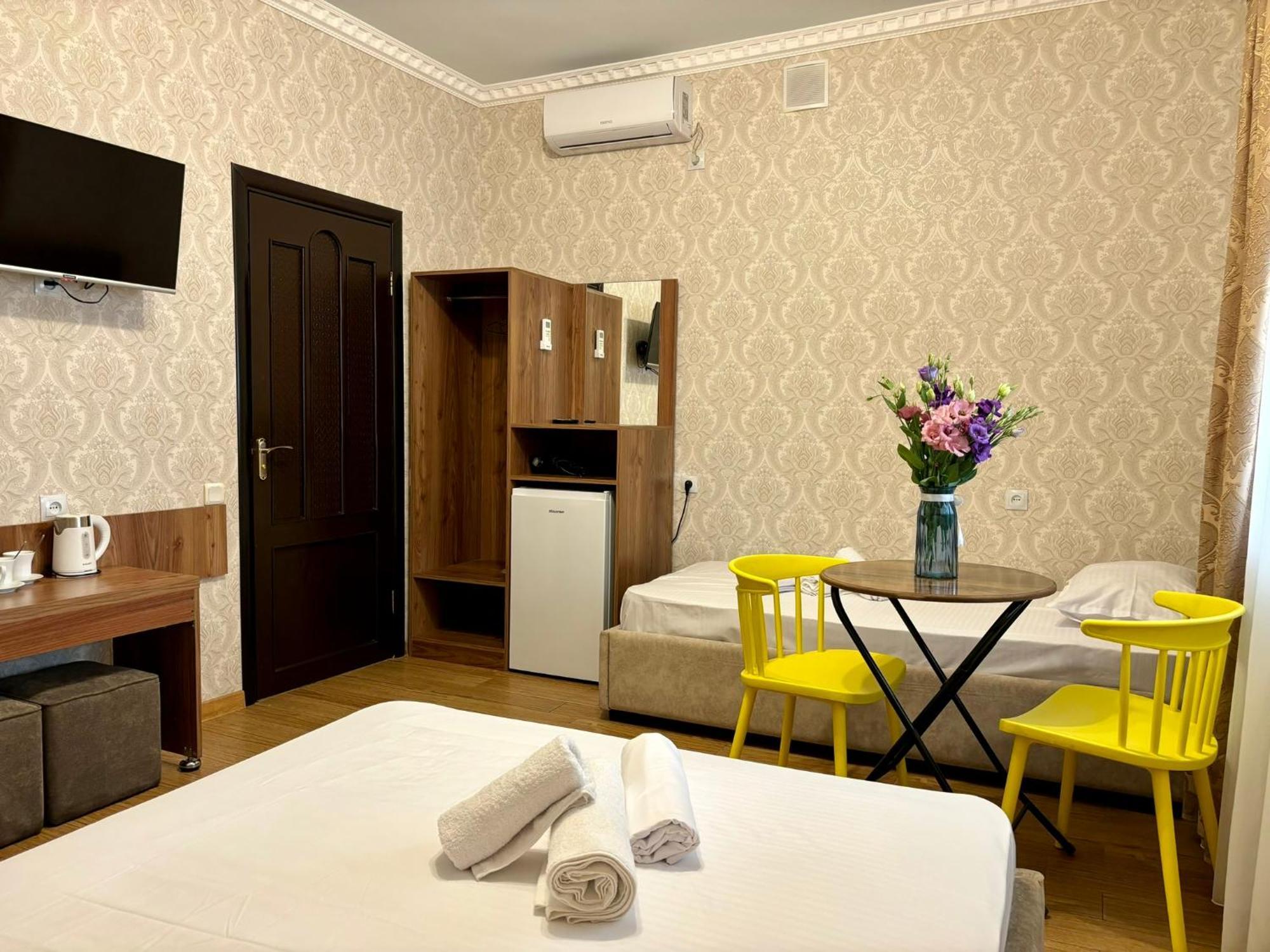 Styopa Hotel Erévan Extérieur photo