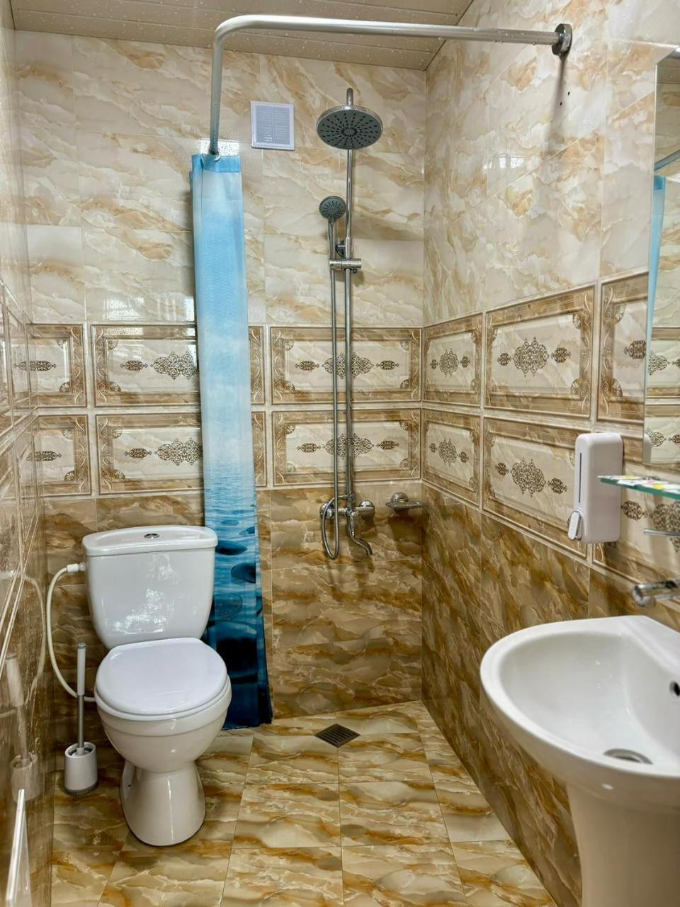 Styopa Hotel Erévan Extérieur photo