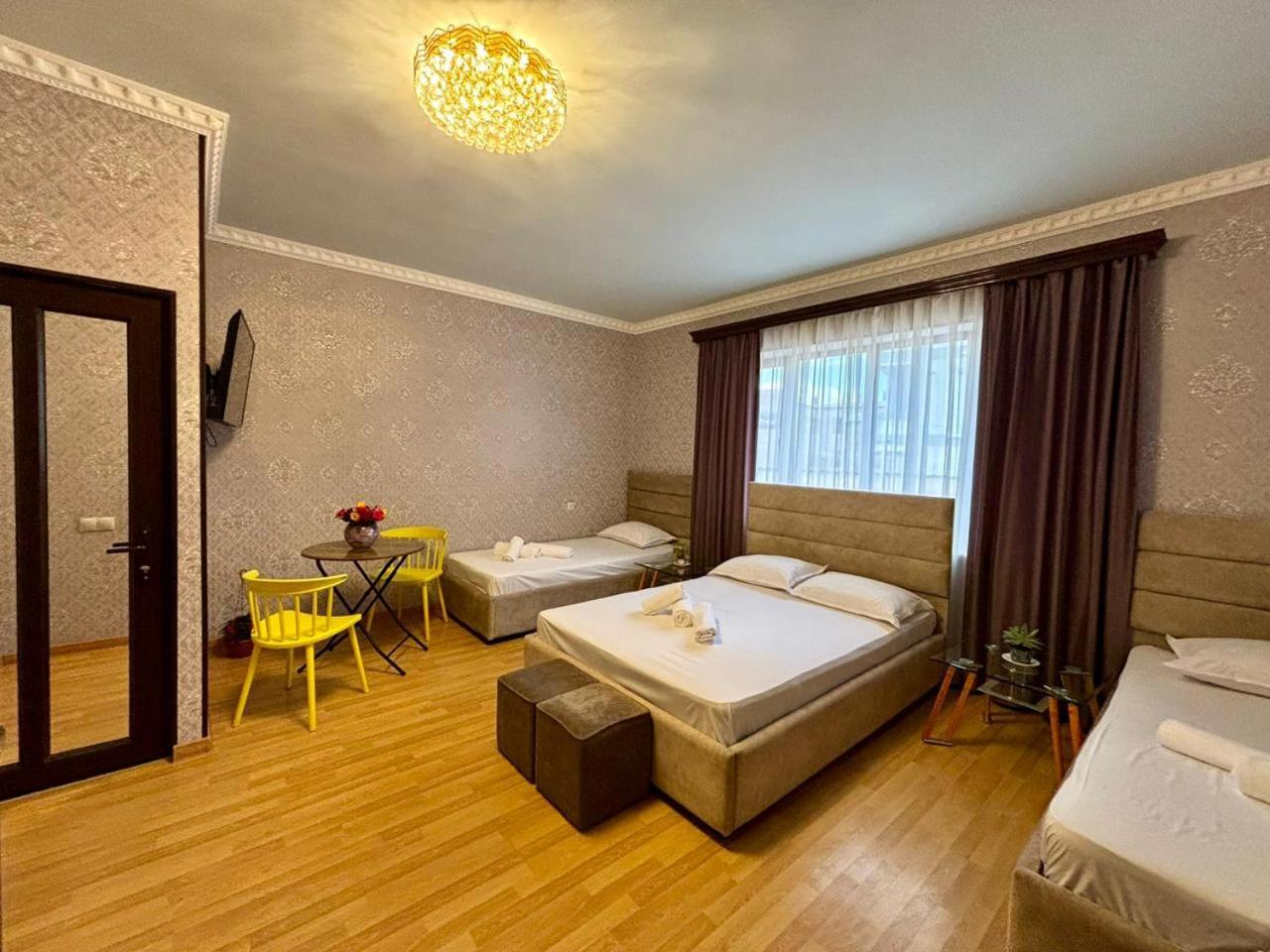 Styopa Hotel Erévan Extérieur photo